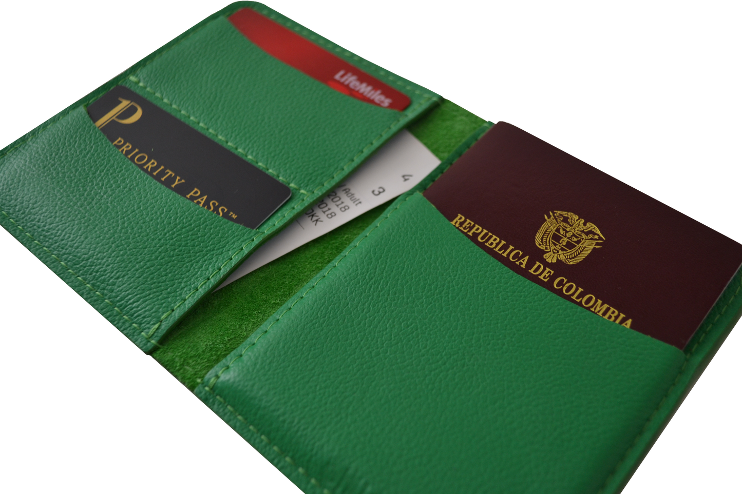 Porta pasaporte en cuero | ENNE Taller de Cuero